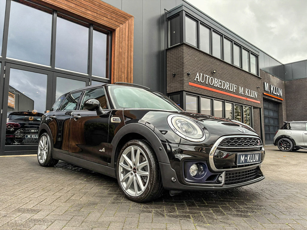 57390693